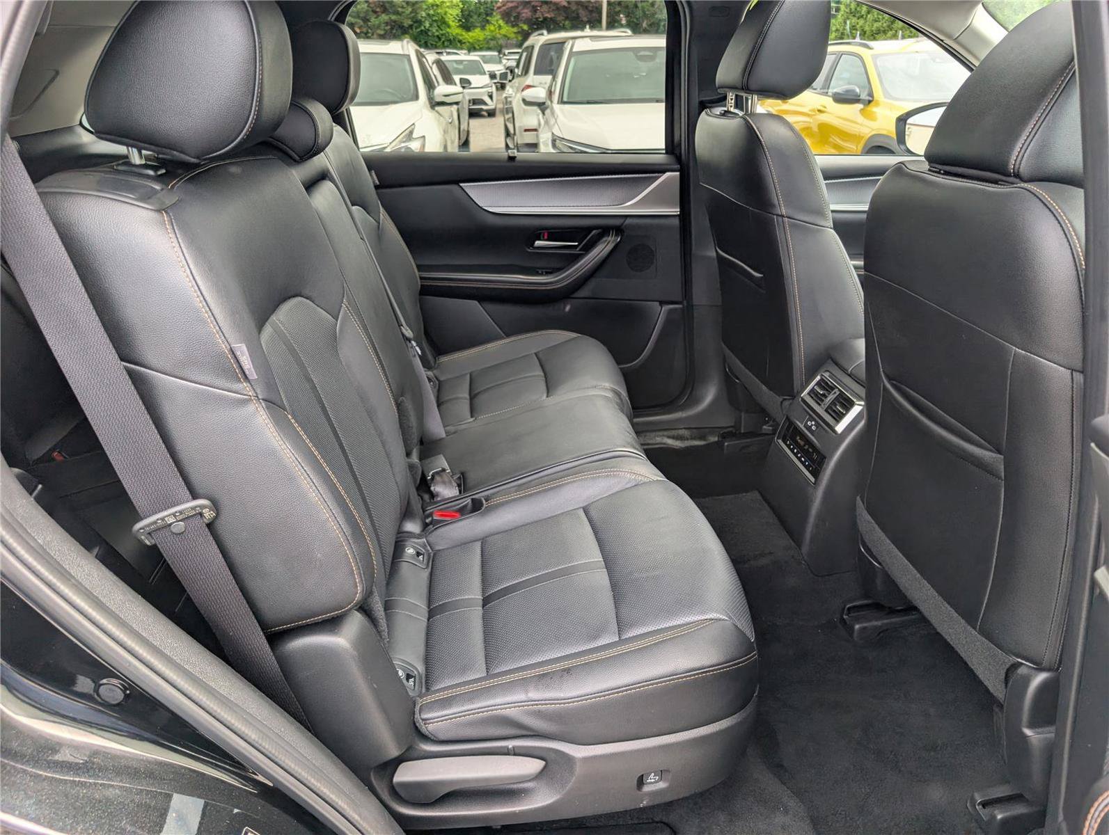 Used 2024 MAZDA CX-90 Plug-In Hybrid w/ Preferred AWD/4WD image 13