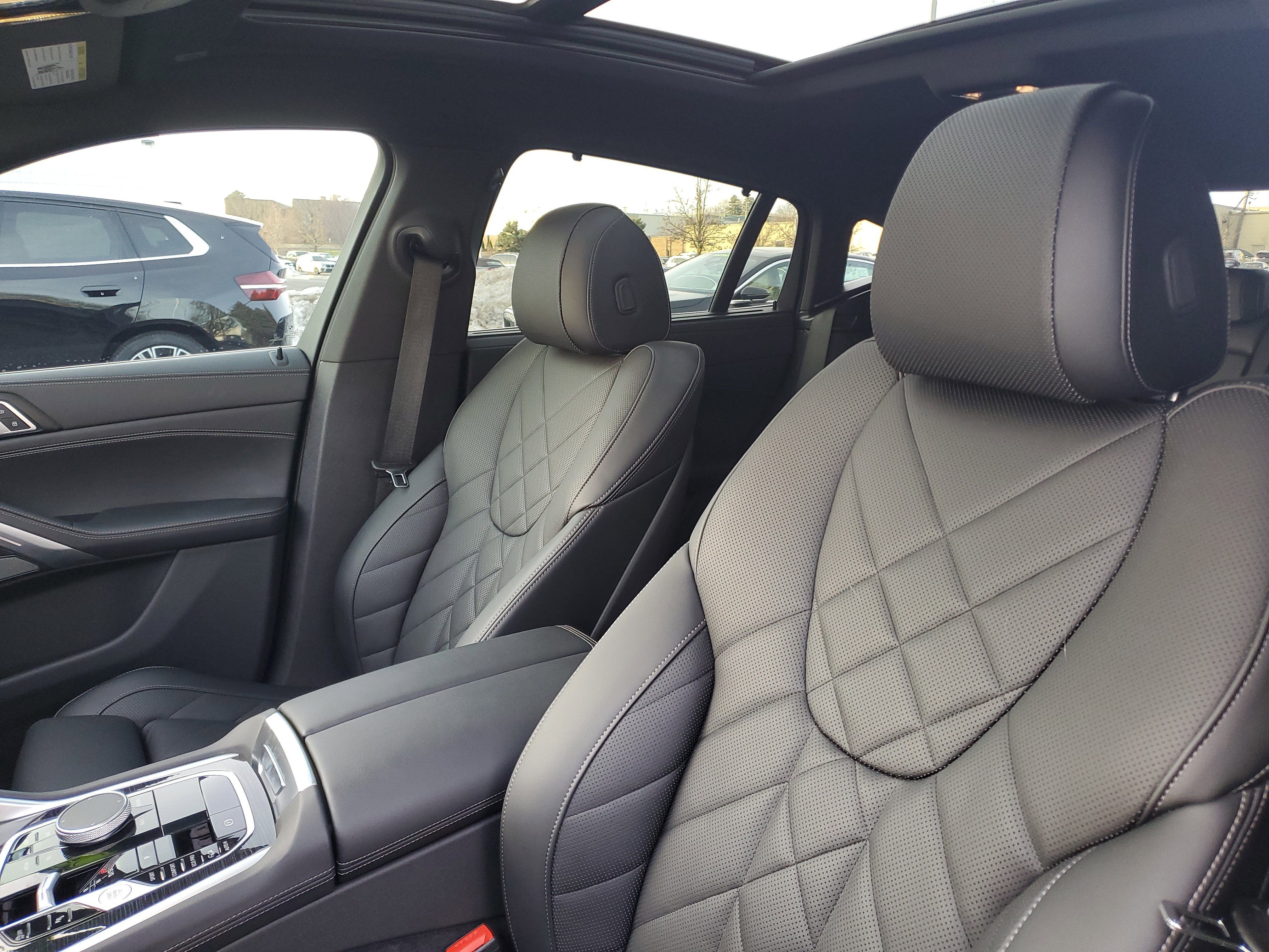 Certified 2024 BMW X6 xDrive40i w/ Parking Assistance Package image 7