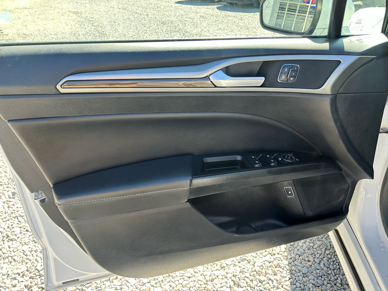 Used 2018 Ford Fusion SE w/ Equipment Group 602A image 10