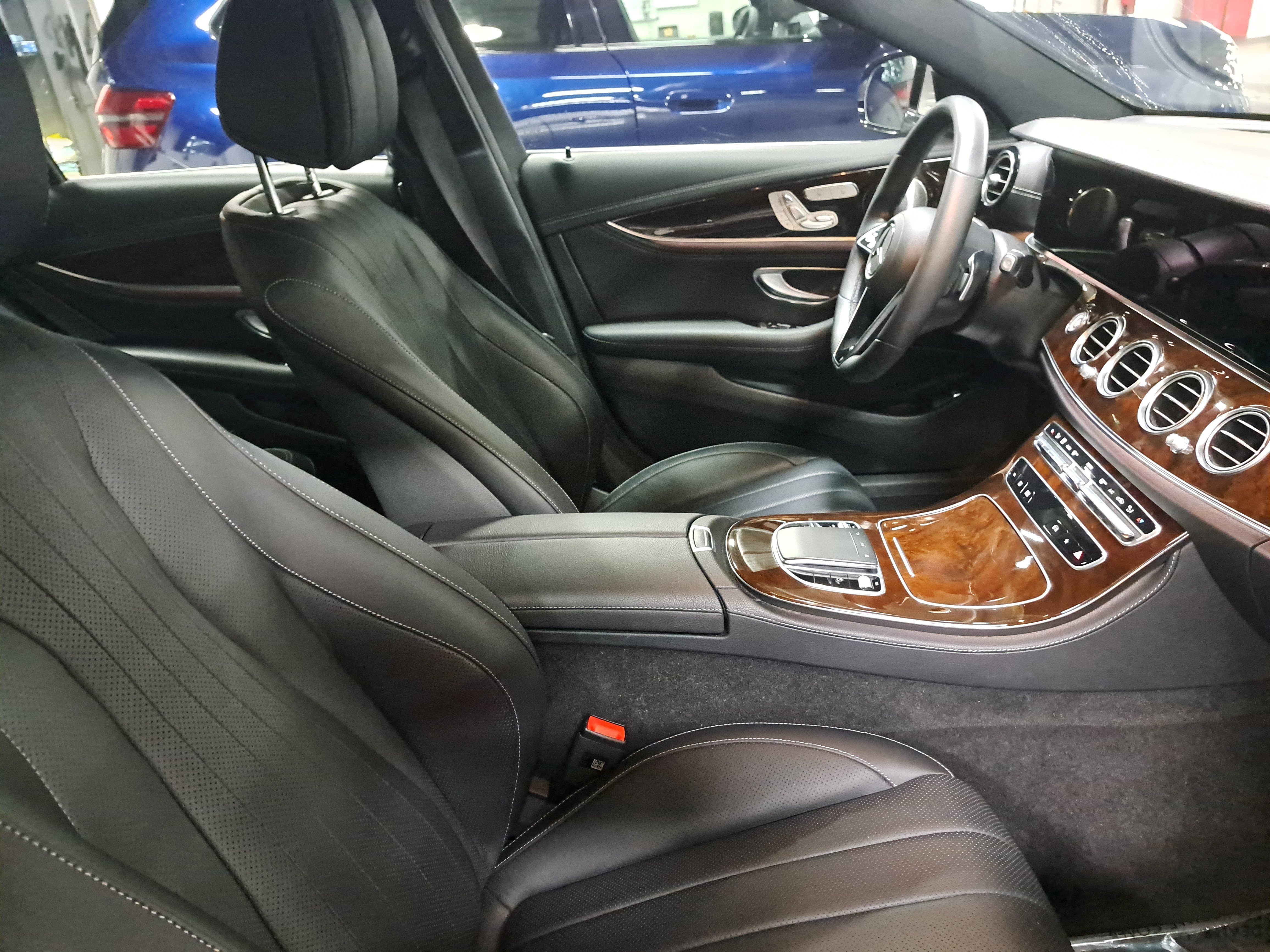 Certified 2023 Mercedes-Benz E 350 4MATIC Sedan image 11