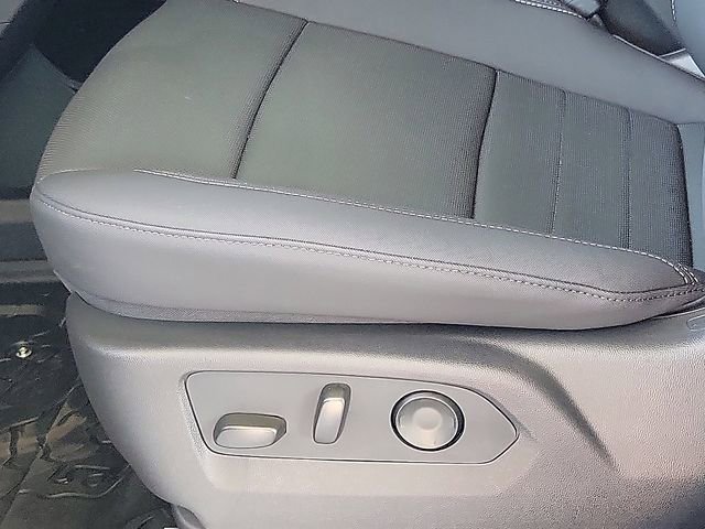 Used 2026 GMC Hummer EV SUV image 16