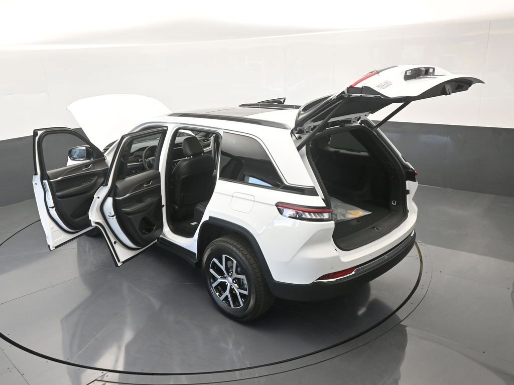 Used 2025 Jeep Grand Cherokee Limited image 61