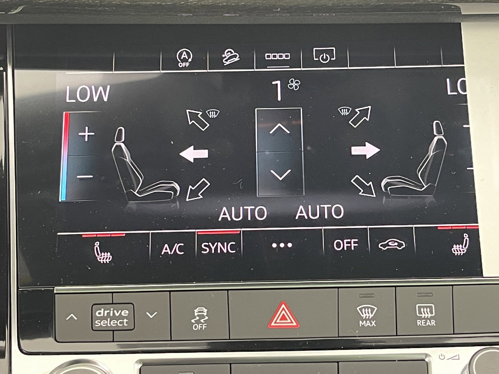 New 2025 Audi Q7 Premium image 30