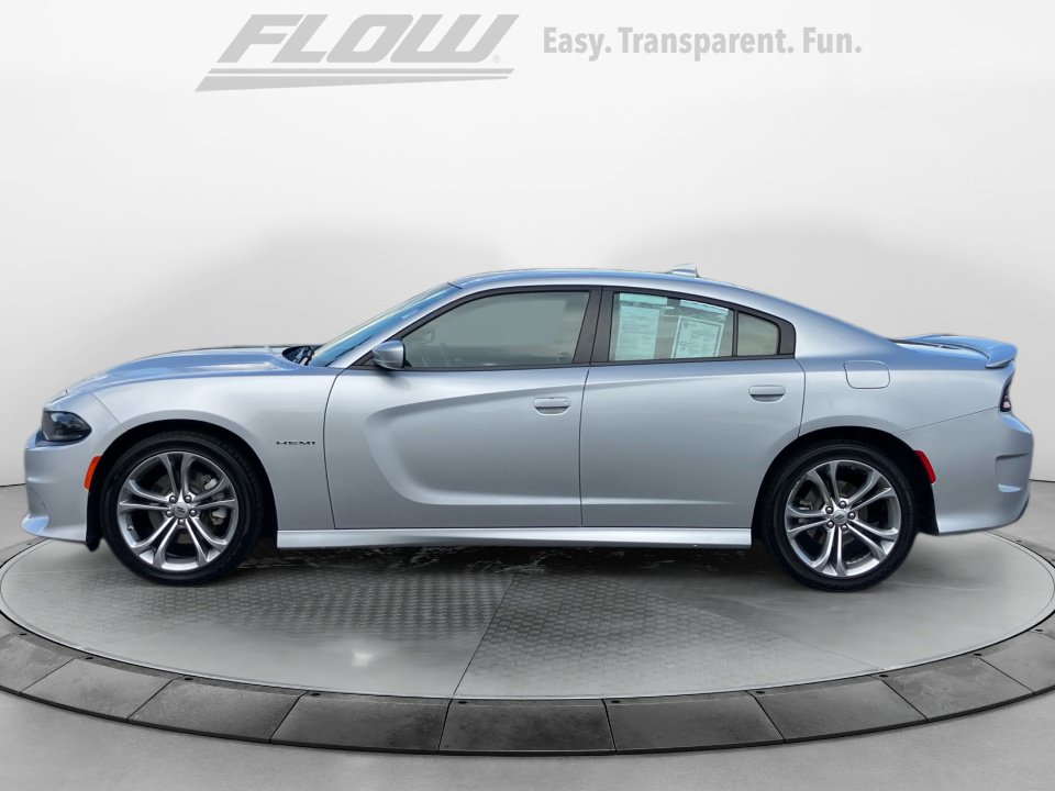 Used 2022 Dodge Charger R/T RWD image 5