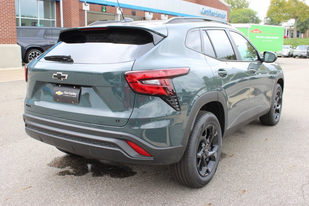 New 2026 Chevrolet Trax LT w/ Driver Confidence Package FWD image 29