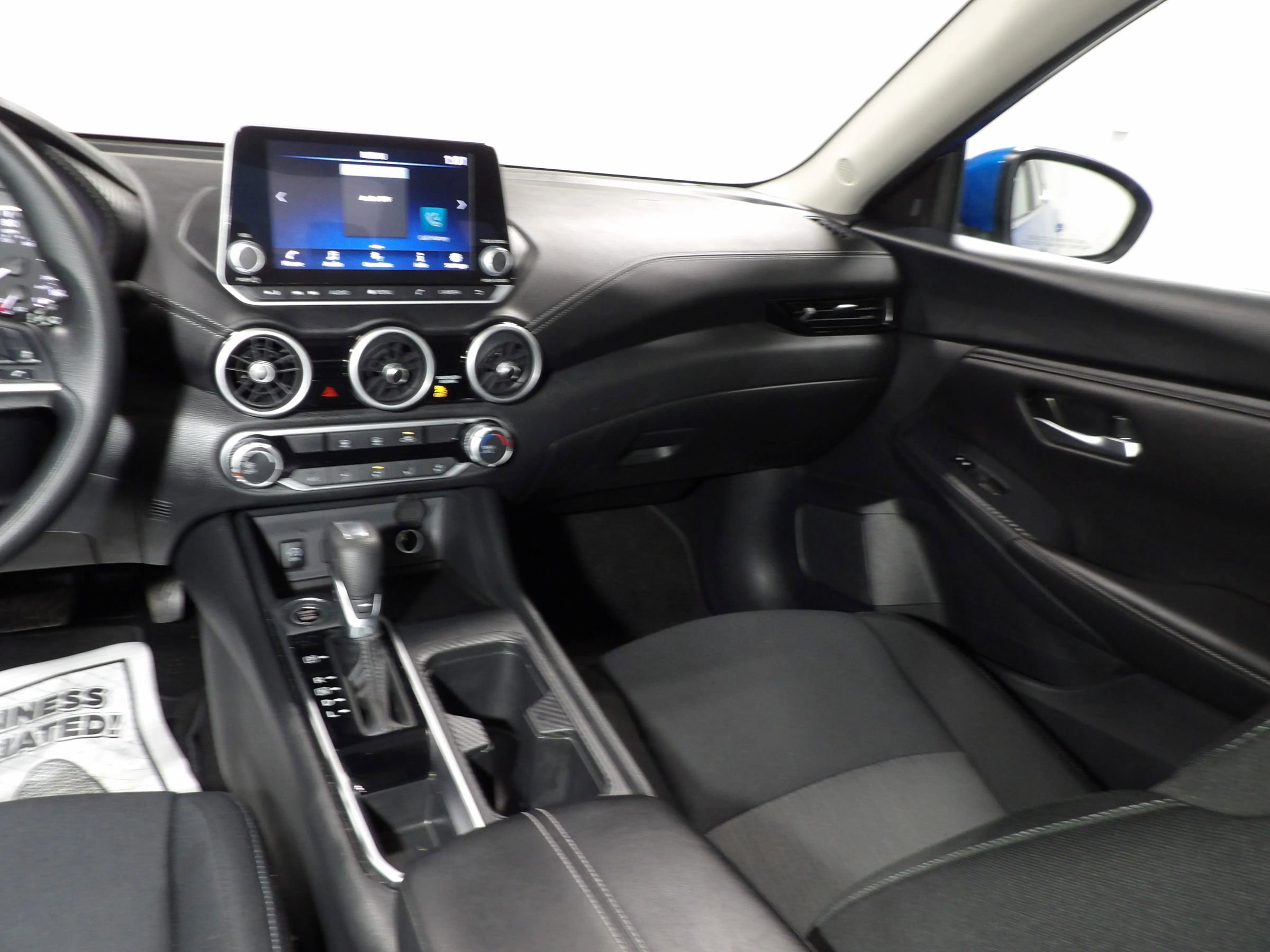 Used 2025 Nissan Sentra SV image 13