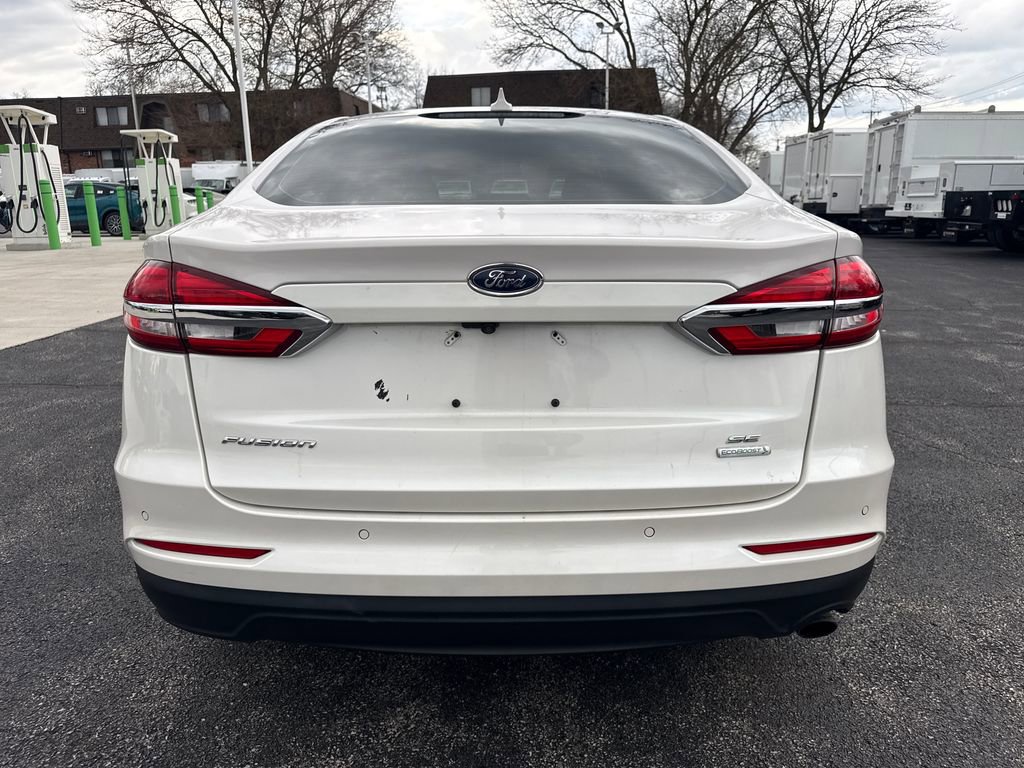 Used 2020 Ford Fusion SE image 8