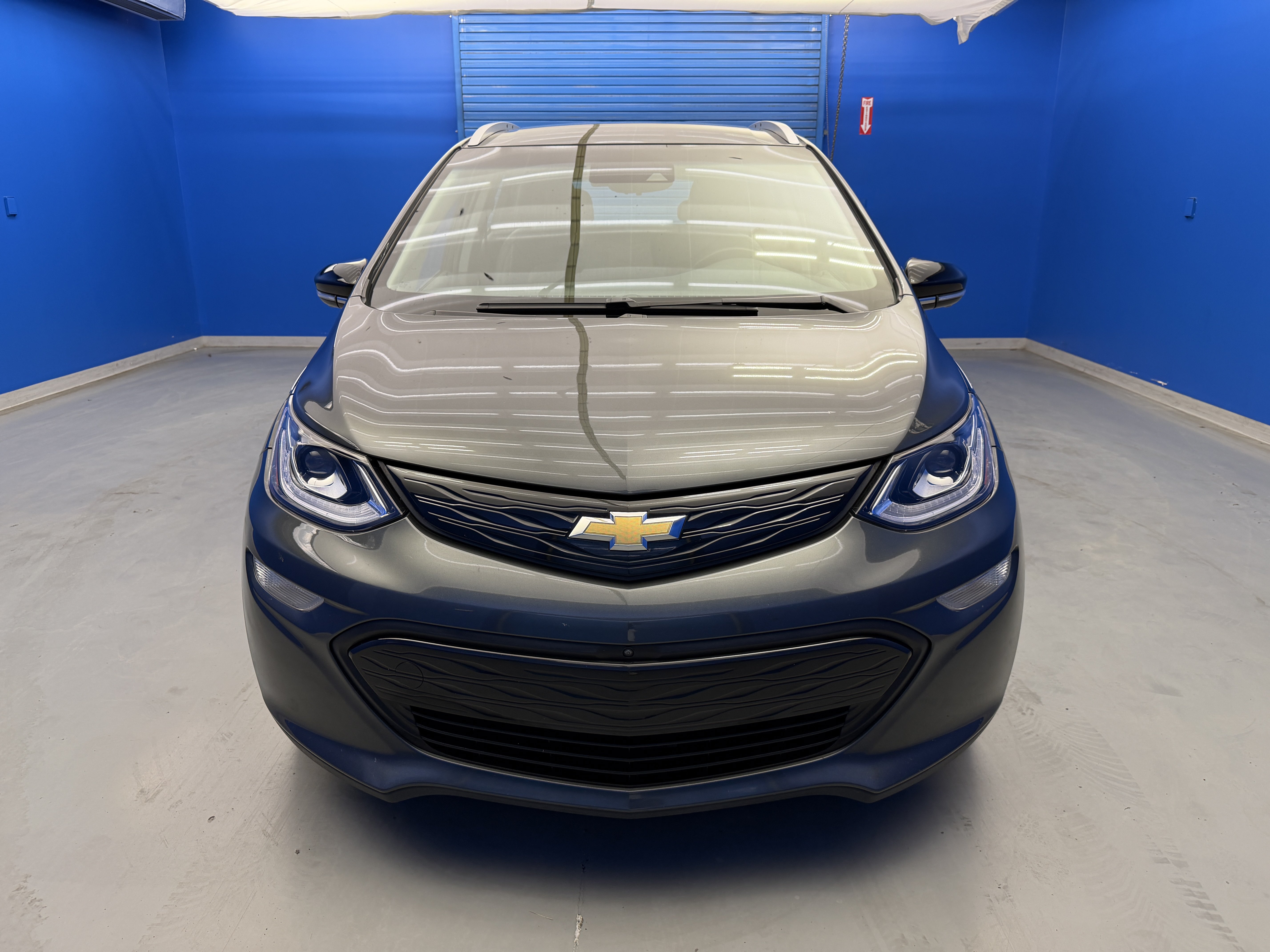 Used 2020 Chevrolet Bolt Premier w/ Infotainment Package FWD image 3