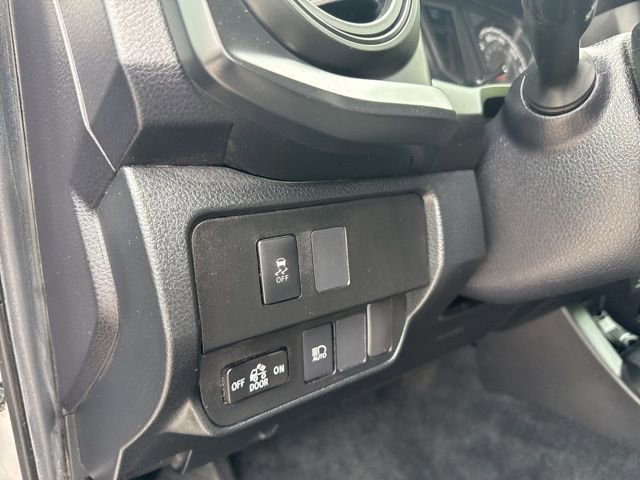 Used 2021 Toyota Tacoma SR AWD/4WD image 16