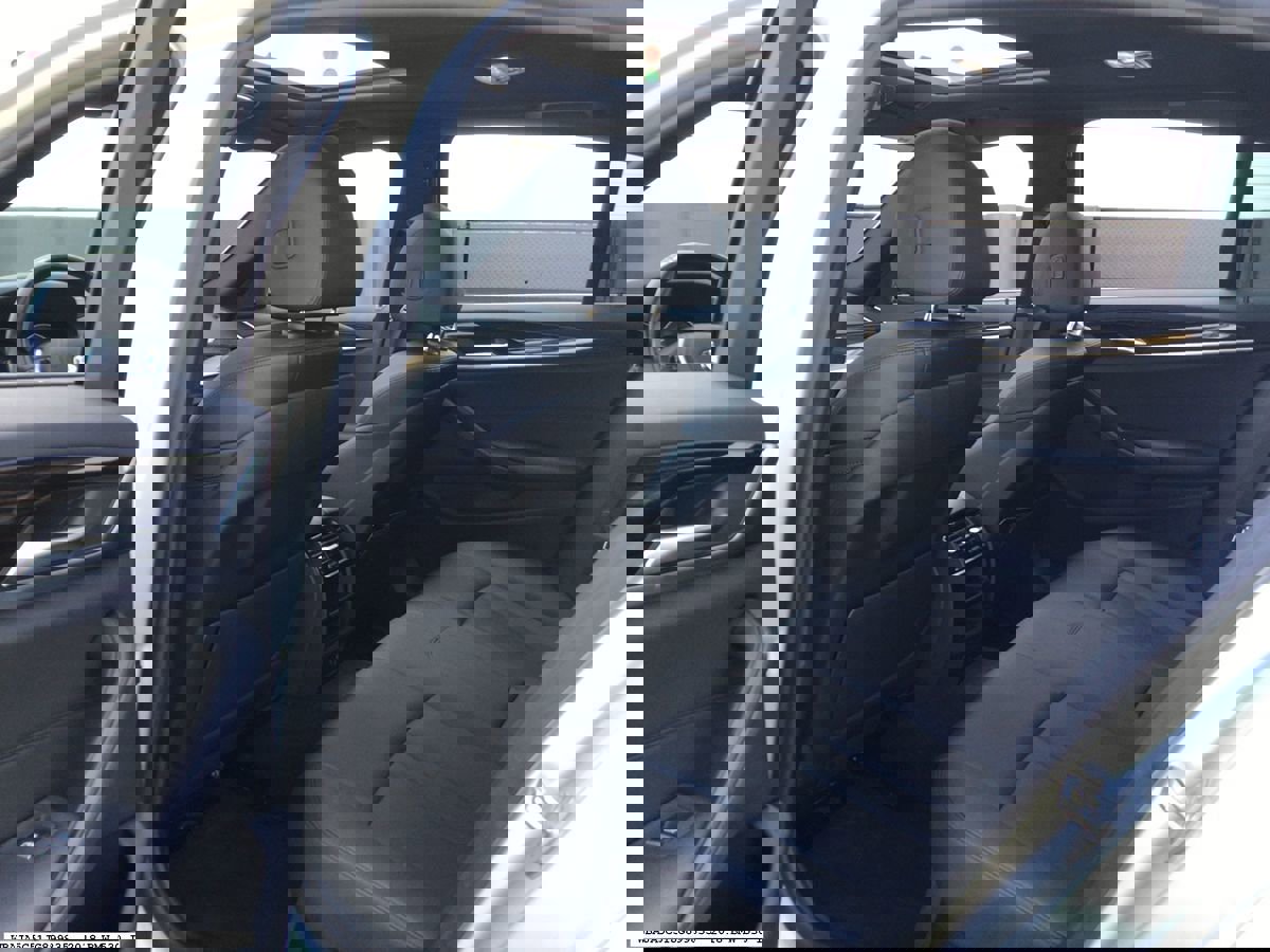 Used 2018 BMW 530i image 13