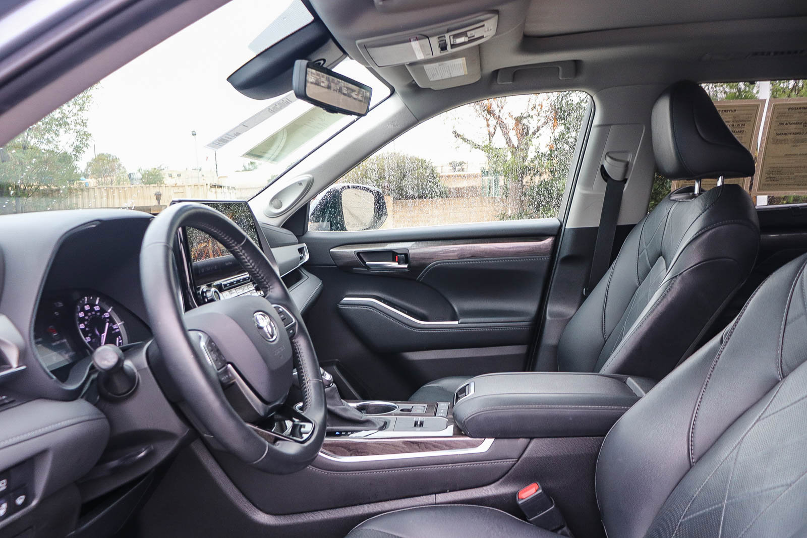 Used 2021 Toyota Highlander Platinum image 18