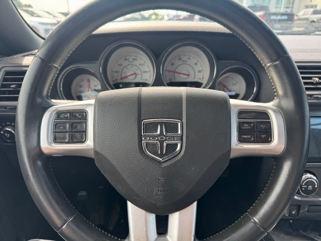 Used 2013 Dodge Challenger SXT Plus RWD image 9