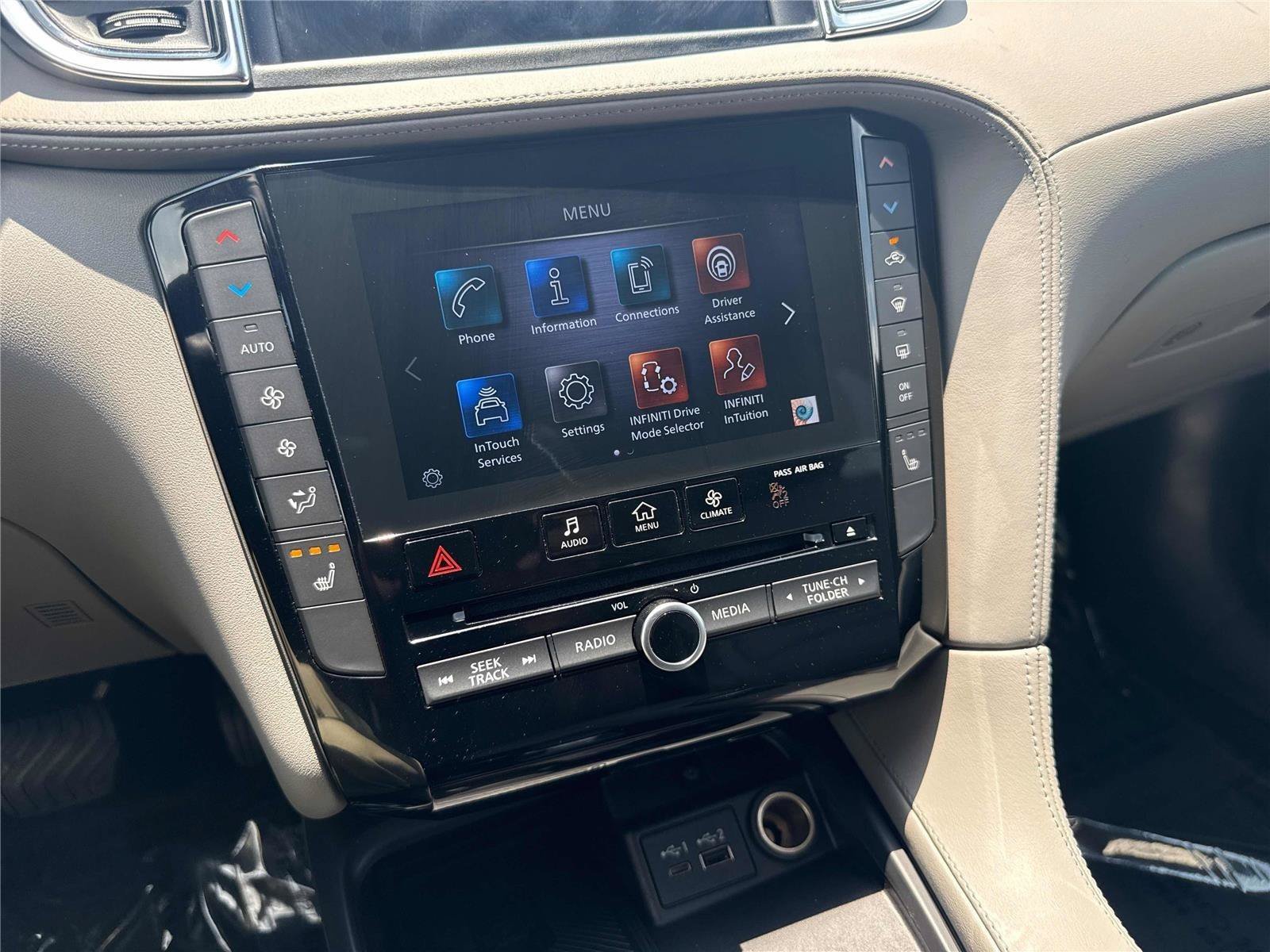 Certified 2025 INFINITI QX50 Luxe AWD/4WD image 22