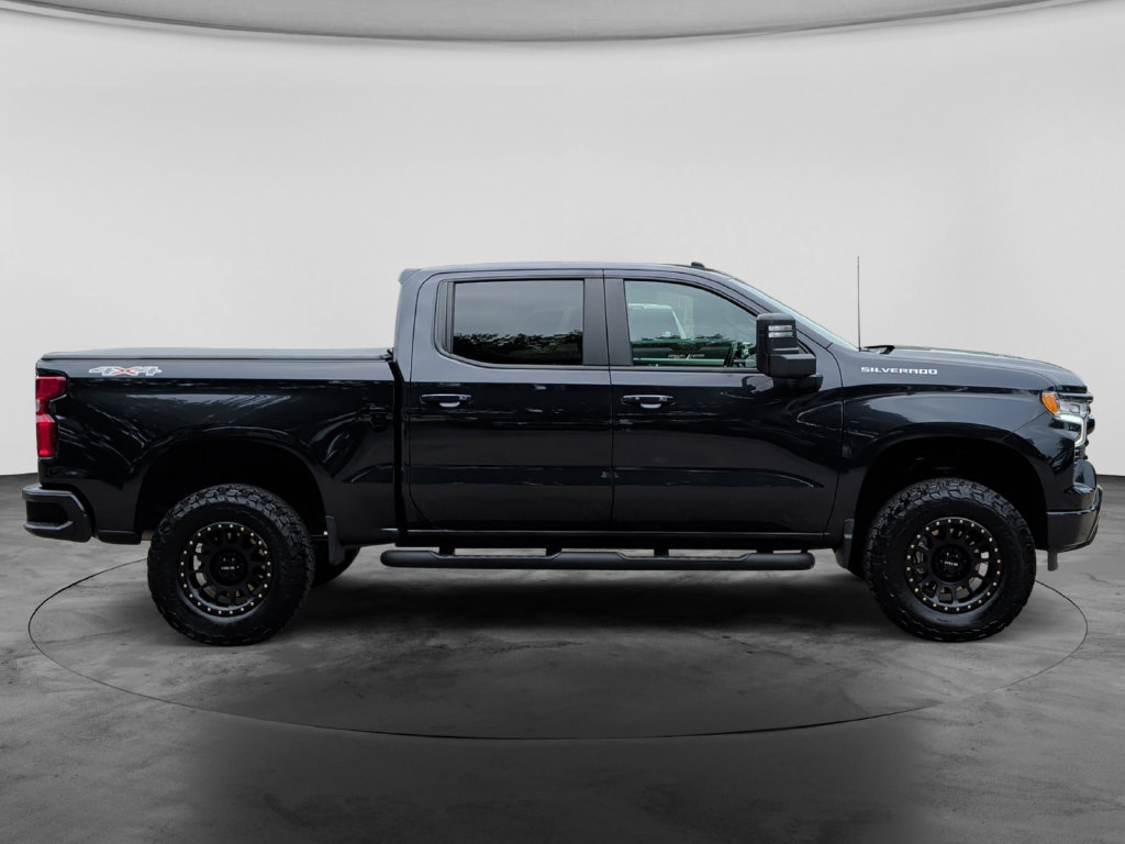 Used 2024 Chevrolet Silverado 1500 RST w/ Protection Package AWD/4WD image 8