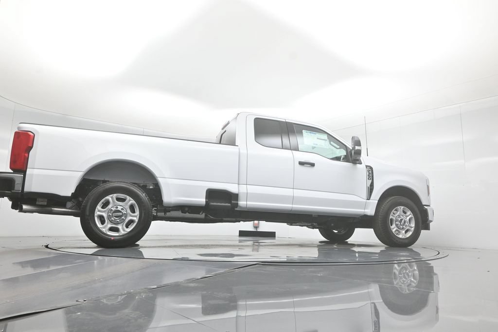 New 2026 Ford F350 XLT RWD image 44