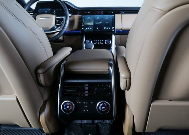 Used 2023 Land Rover Range Rover SE image 9
