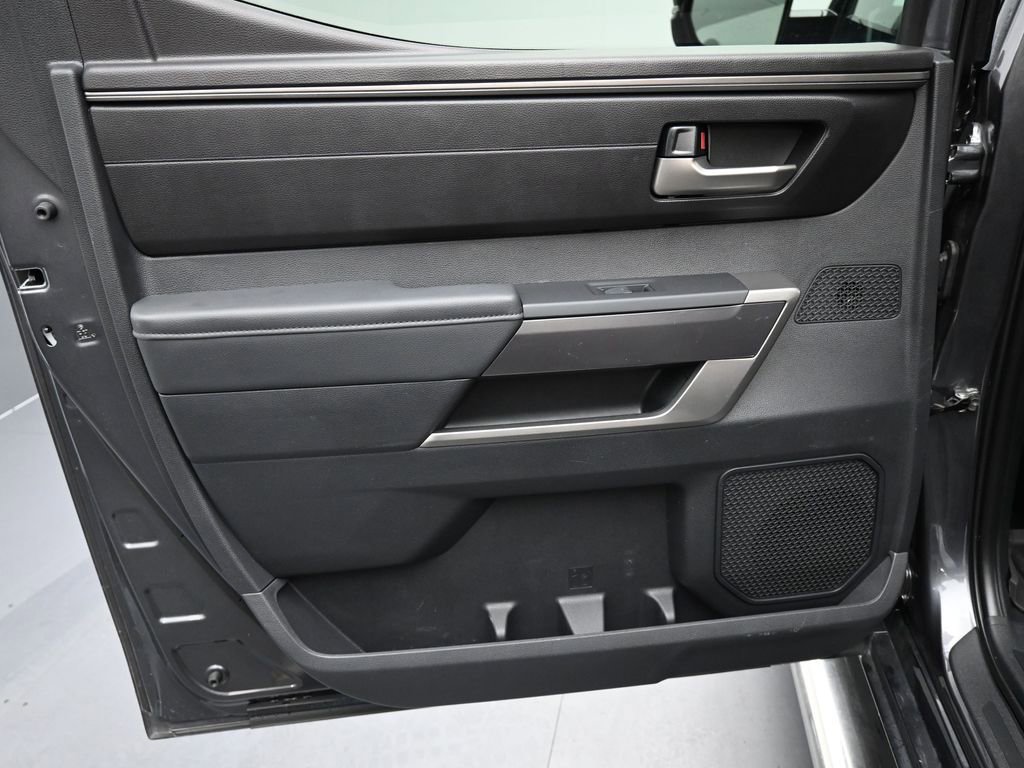 Used 2023 Toyota Tundra SR5 w/ SR5 Convenience Package AWD/4WD image 17