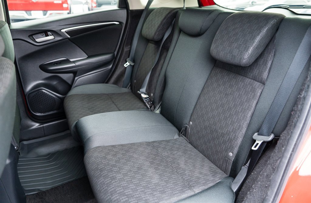 Used 2015 Honda Fit LX image 28