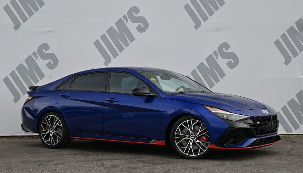 Used 2022 Hyundai Elantra N FWD image 3