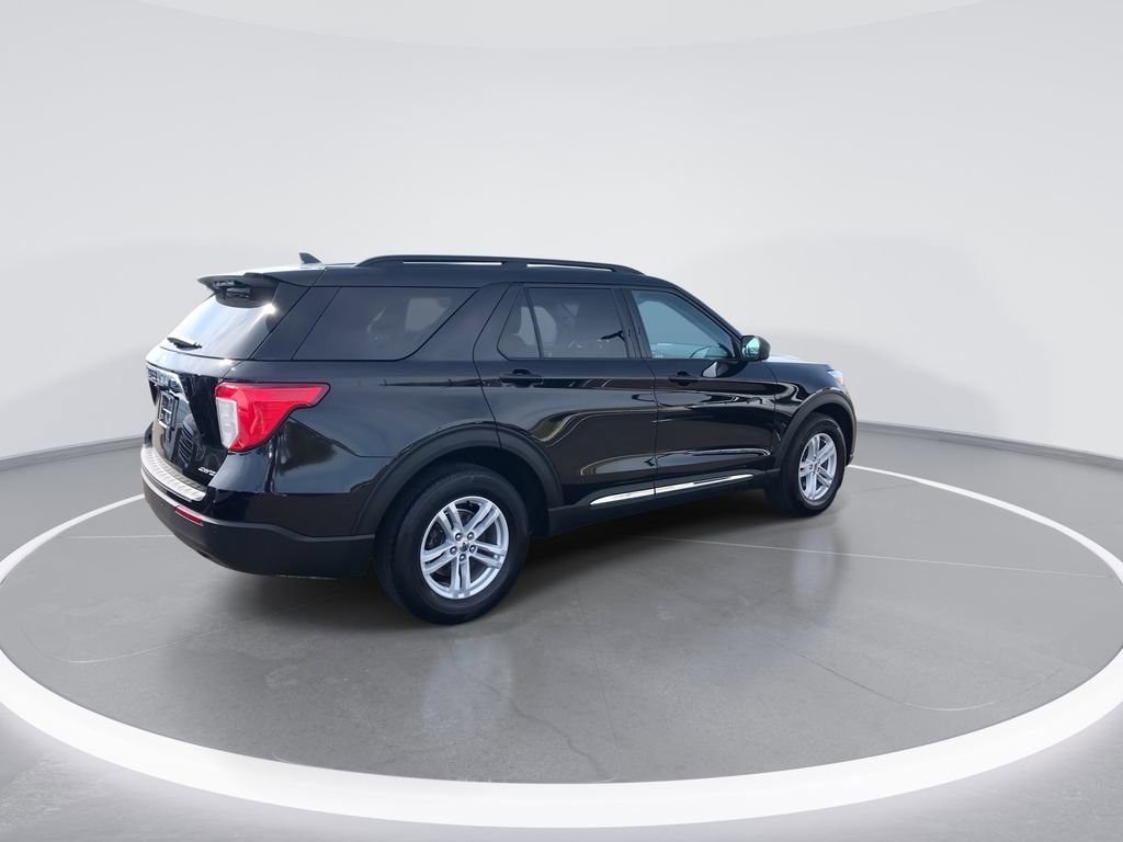 Used 2022 Ford Explorer XLT AWD/4WD image 8