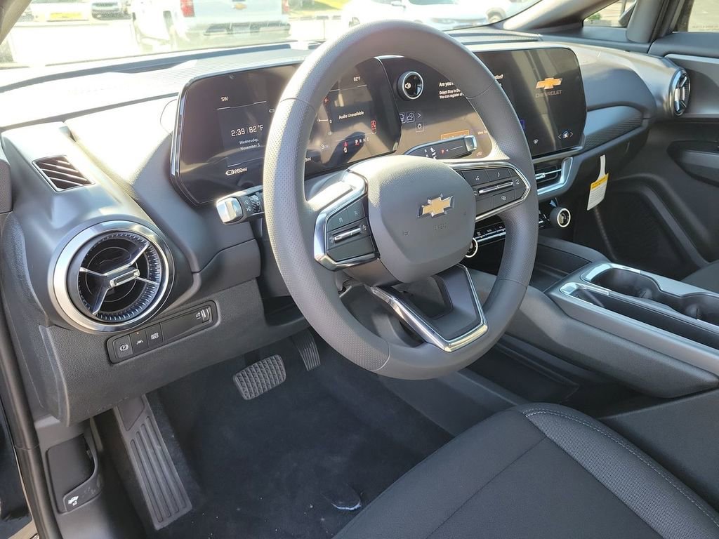 New 2026 Chevrolet Equinox EV LT image 10