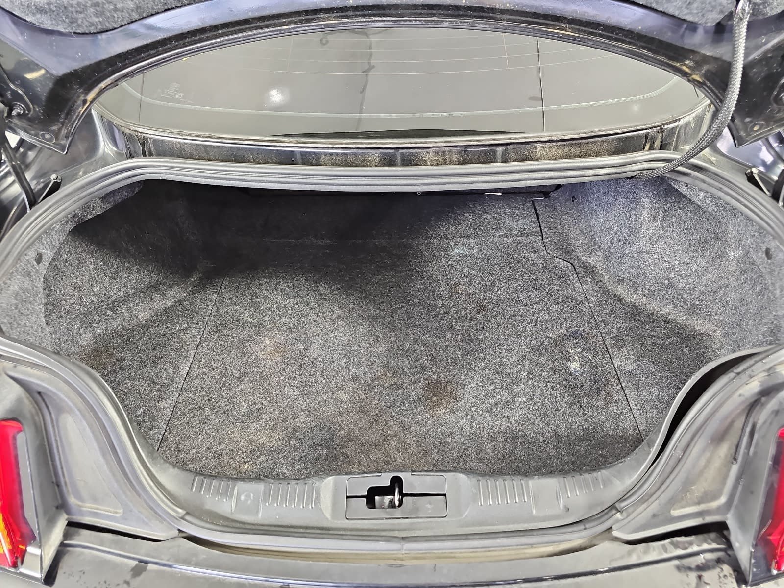Used 2019 Ford Mustang Coupe RWD image 11