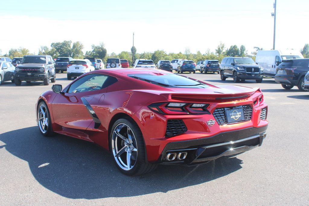 Used 2024 Chevrolet Corvette Stingray Preferred Cpe RWD image 7