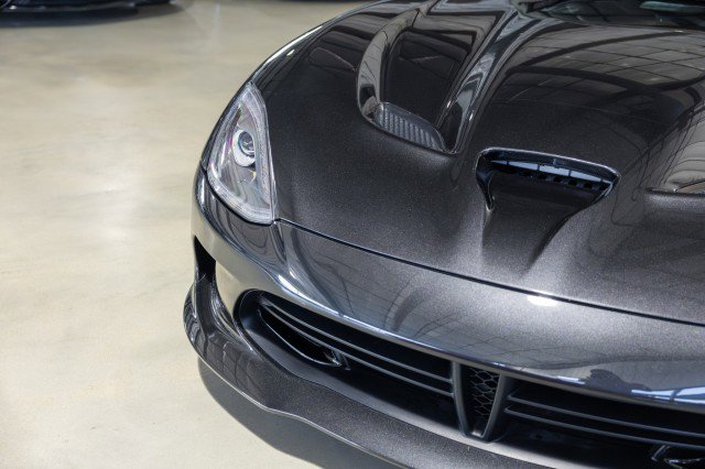 Used 2013 SRT Viper GTS w/ GTS Laguna Interior Pkg image 13