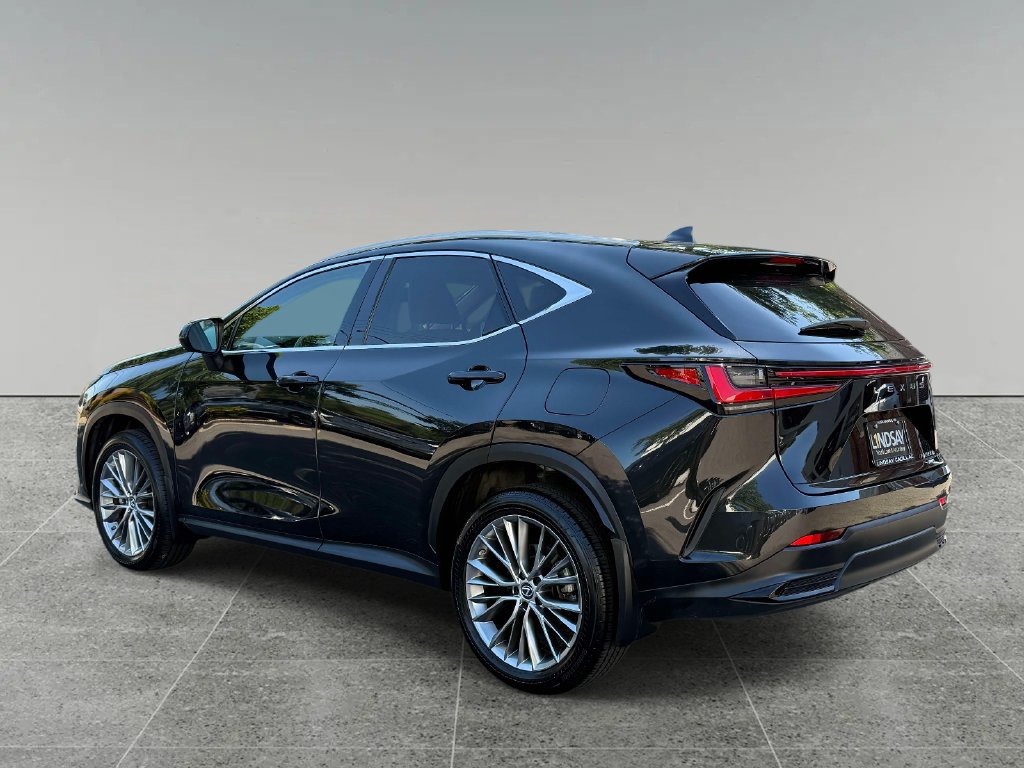 Used 2022 Lexus NX 350h AWD w/ Vision Package image 12