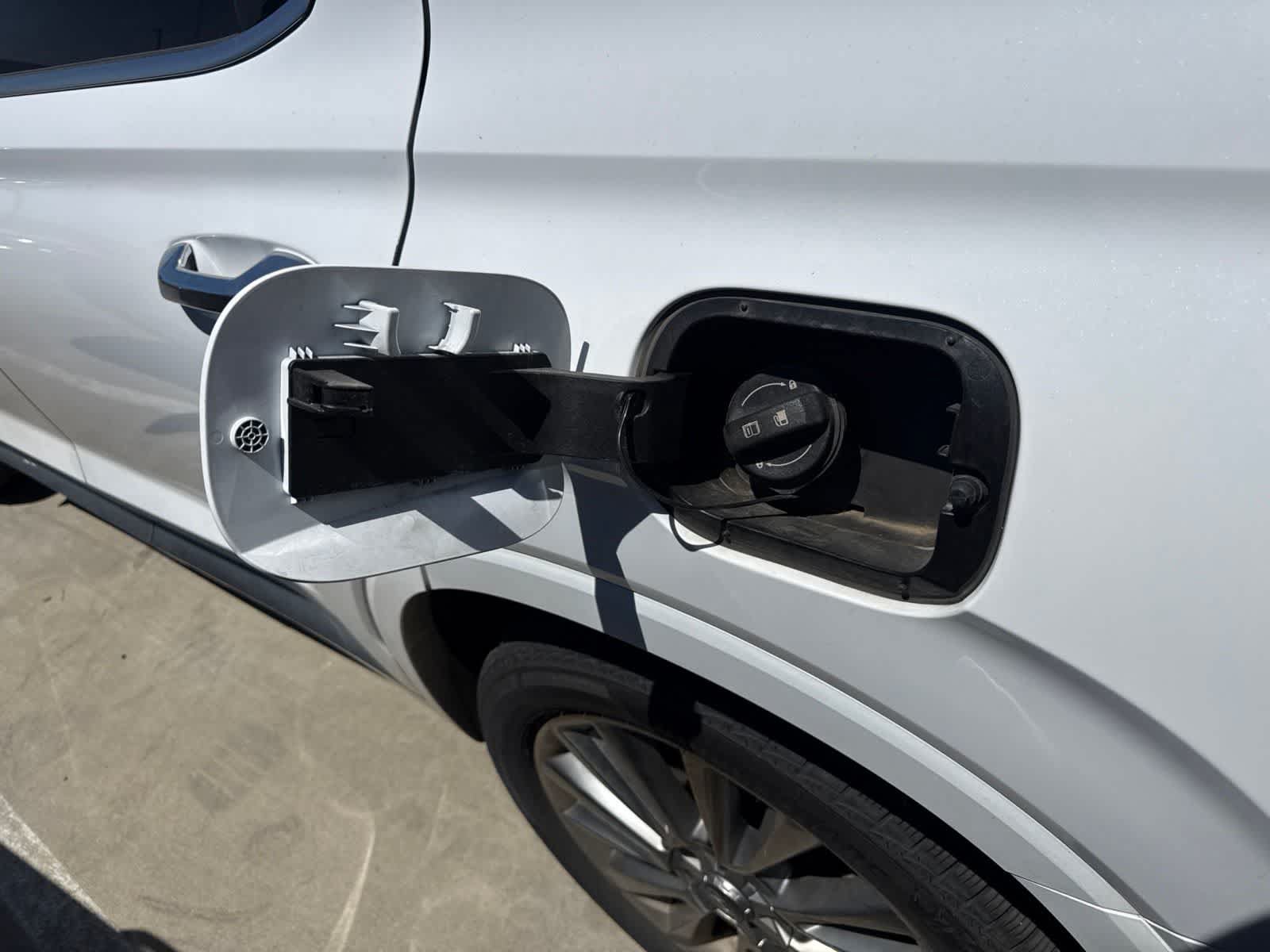 Used 2020 Hyundai Palisade Limited FWD image 9