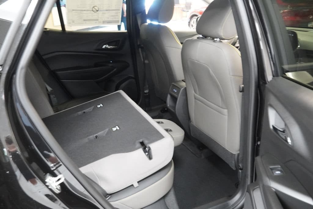 New 2026 Chevrolet Trax ACTIV w/ Driver Confidence Package FWD image 21
