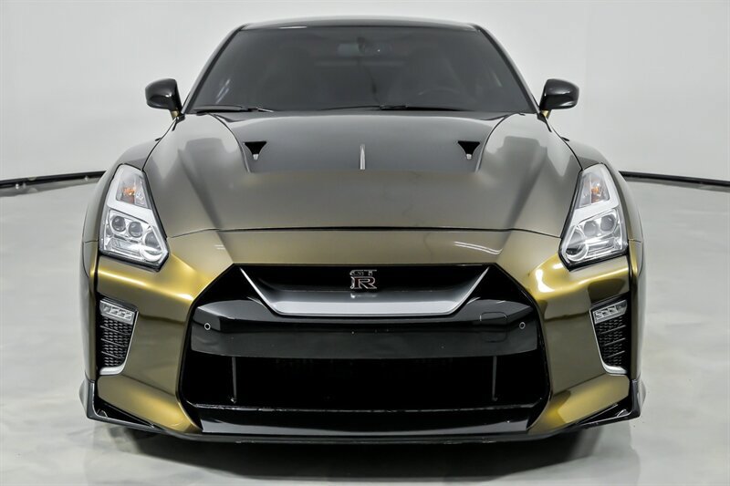 Used 2020 Nissan GT-R Premium AWD/4WD image 5