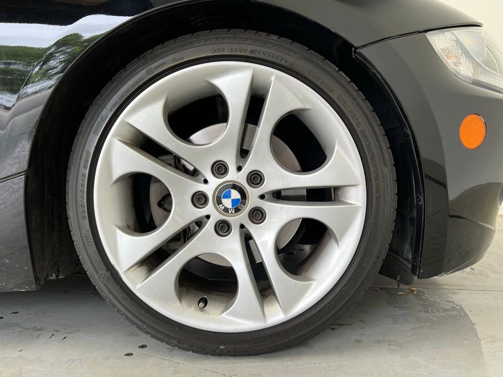 Used 2005 BMW Z4 3.0i RWD image 28