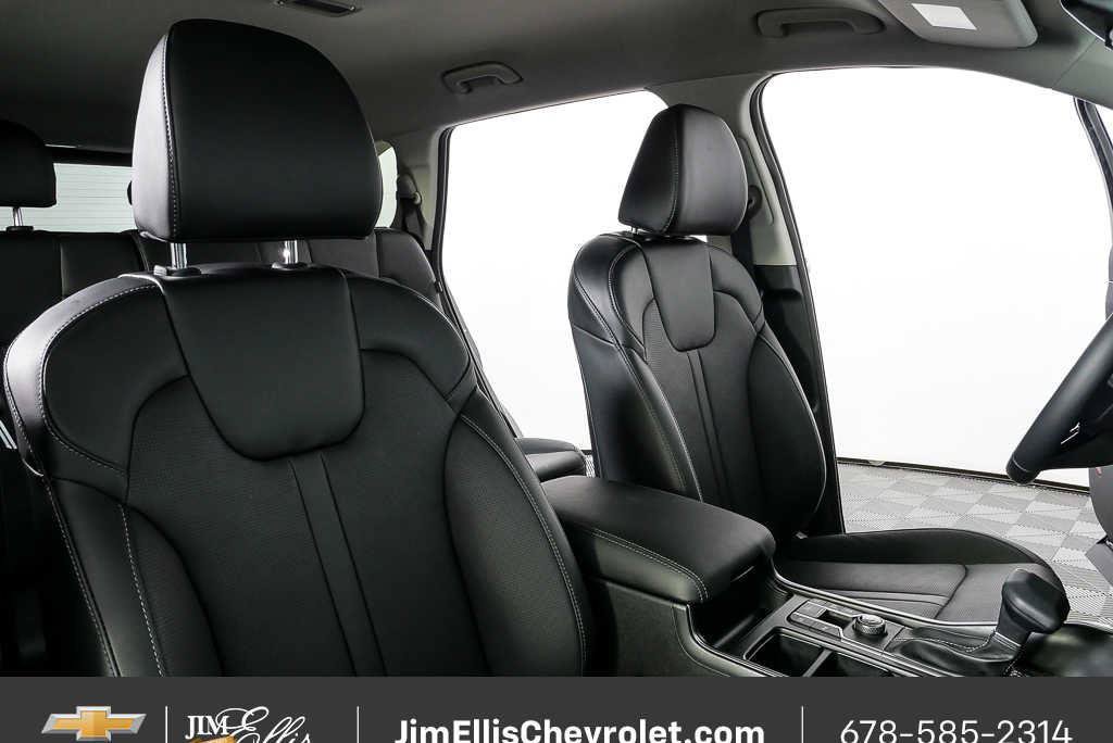 Used 2025 Kia Sorento S FWD image 21