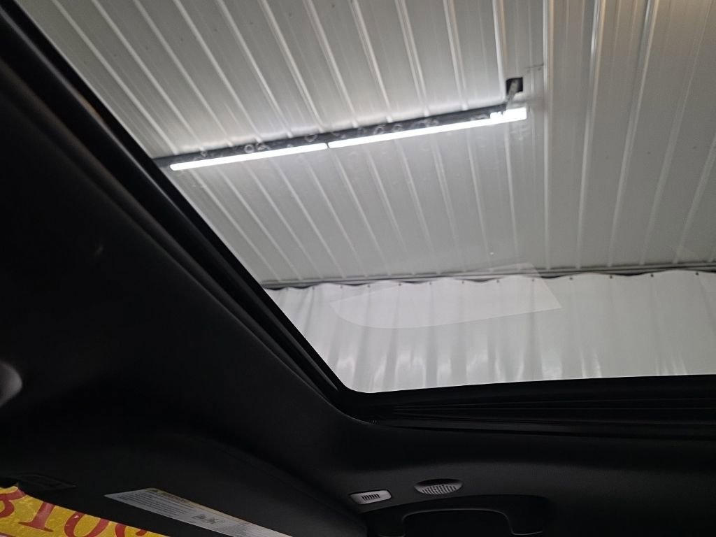 Used 2018 Jeep Grand Cherokee Limited image 25