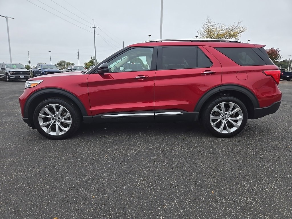 Certified 2022 Ford Explorer Platinum w/ Equipment Group 601A image 6