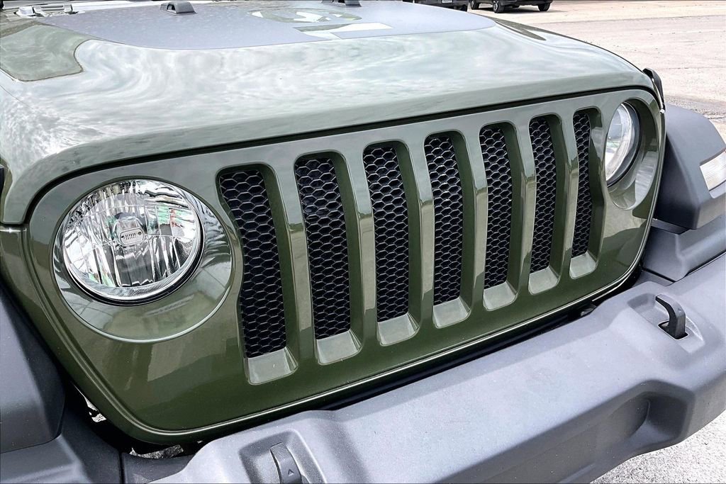 Used 2021 Jeep Wrangler Unlimited Sport image 31