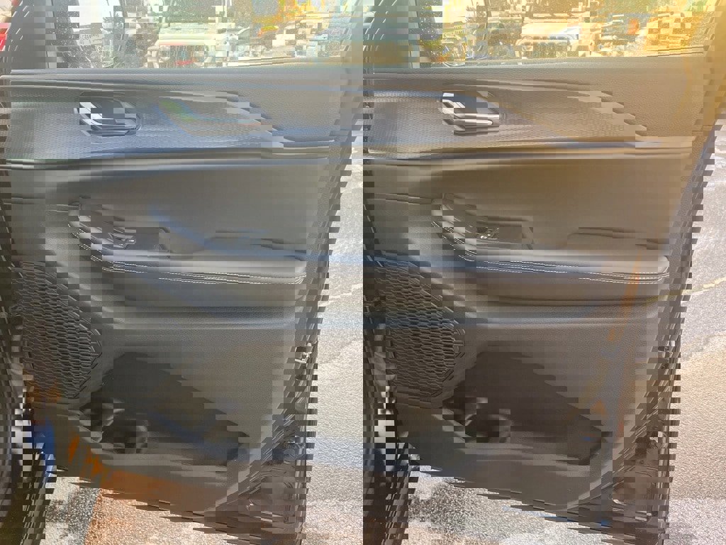 New 2025 Jeep Grand Cherokee Laredo X image 11