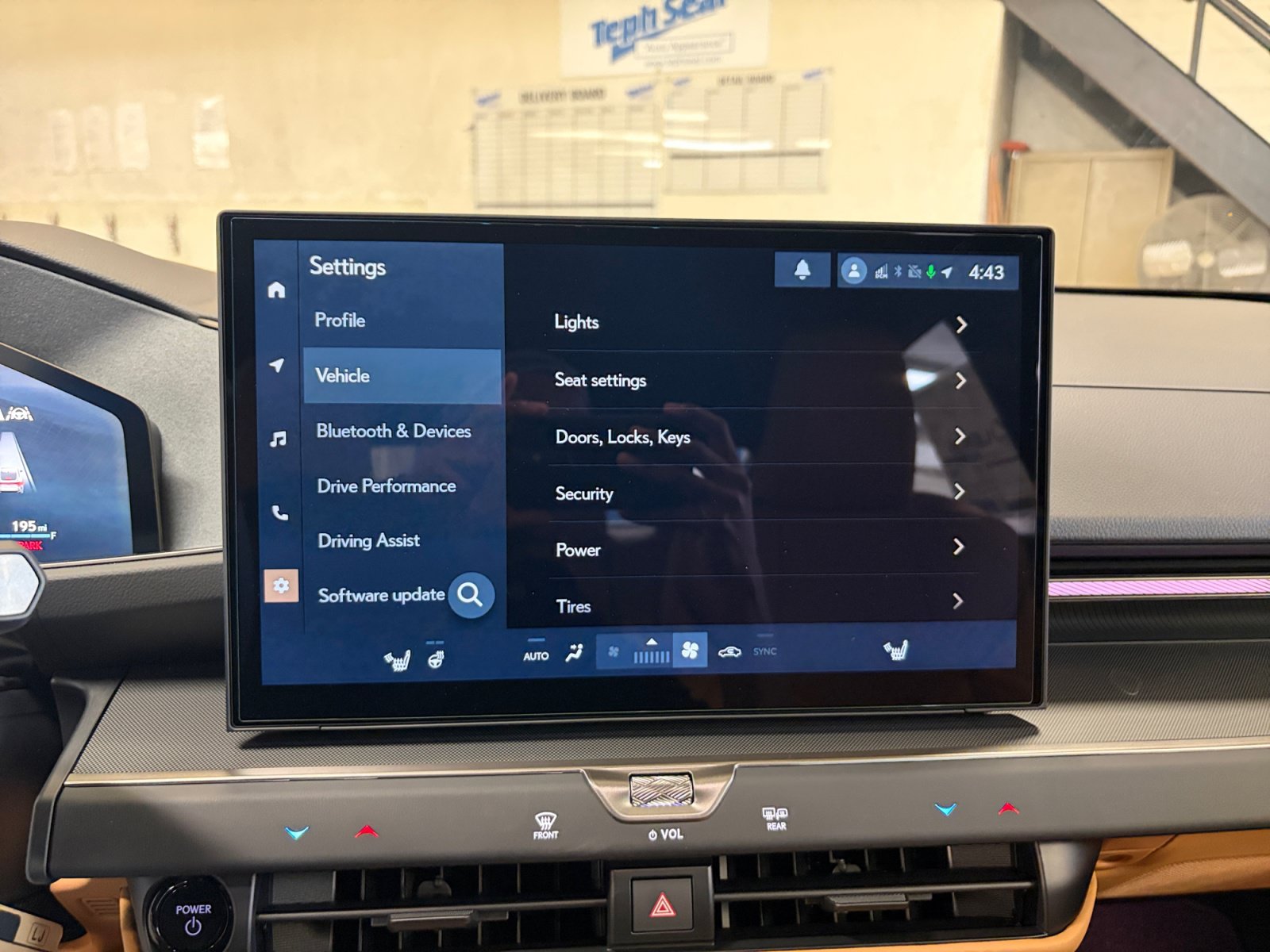 New 2026 Lexus ES 350h AWD w/ Convenience Package image 29