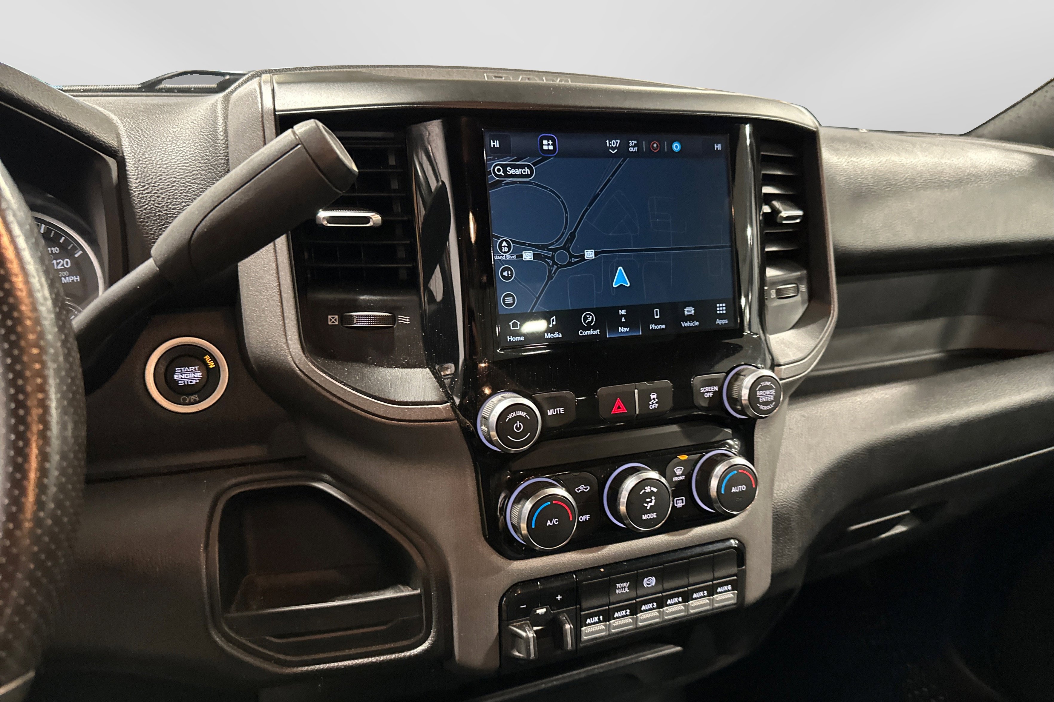 Used 2023 RAM 3500 Tradesman image 31