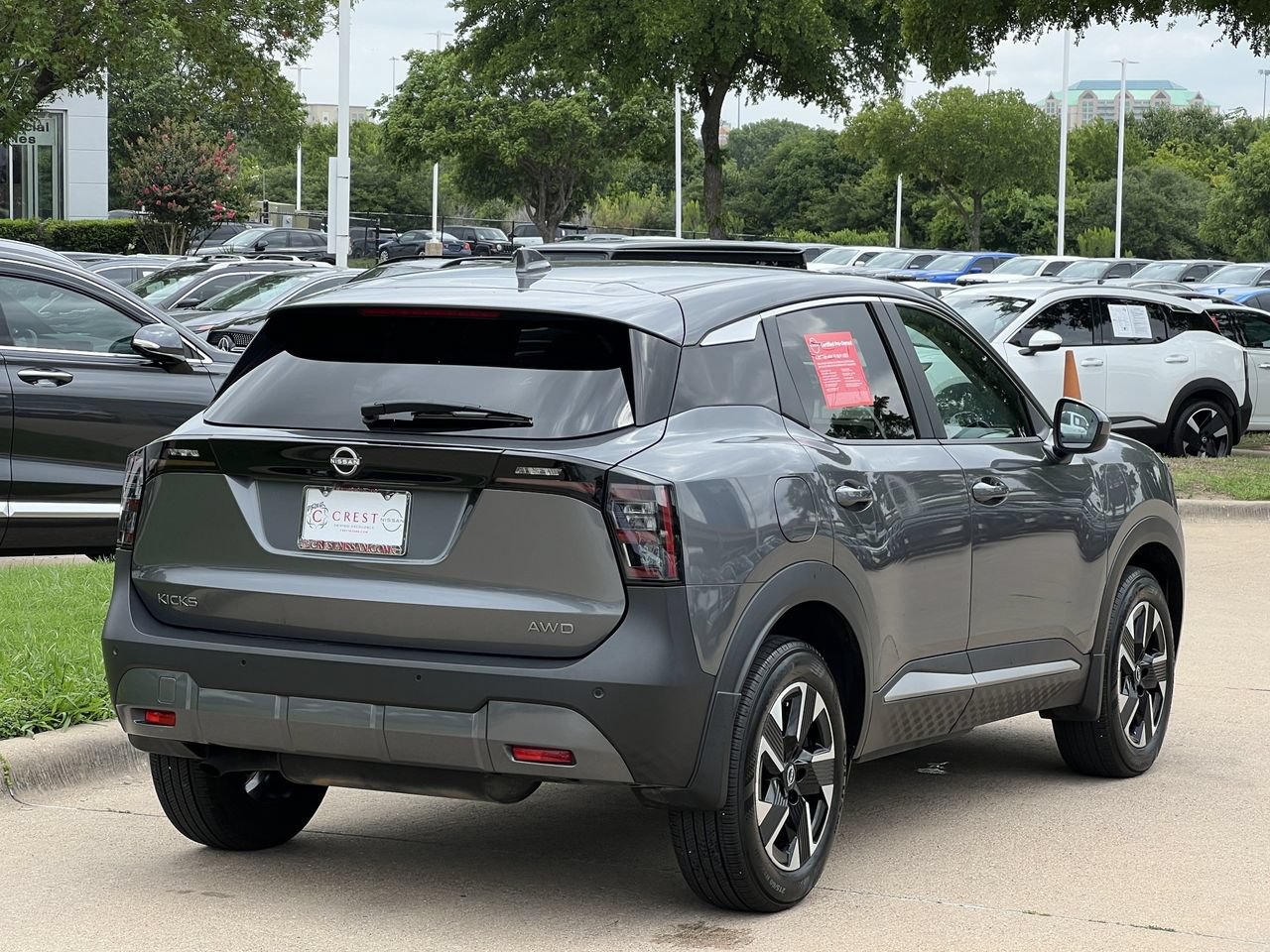 Used 2025 Nissan Kicks SV w/ Charging Package AWD/4WD image 4