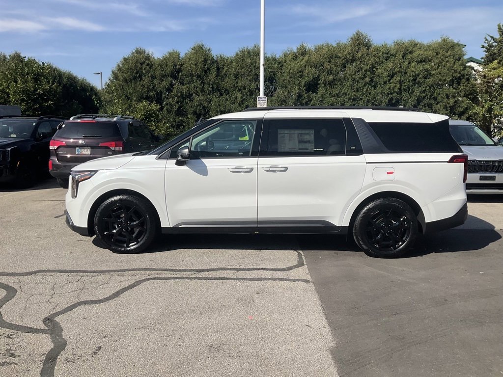 New 2026 Kia Carnival SX w/ SX Dark Edition Package image 4
