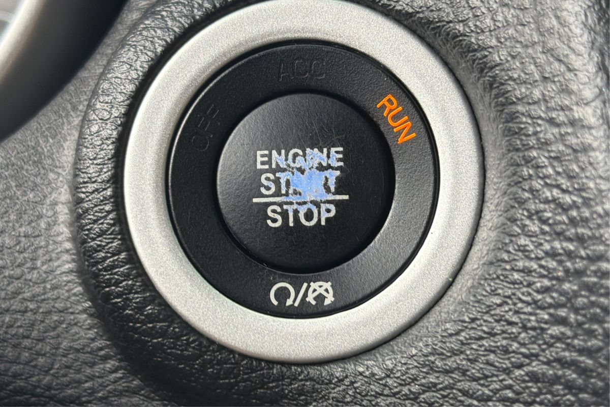 Used 2020 Dodge Journey SE w/ SE Popular Equipment Group FWD image 29