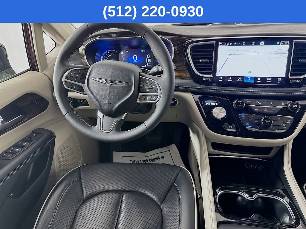 Used 2023 Chrysler Pacifica Limited image 29