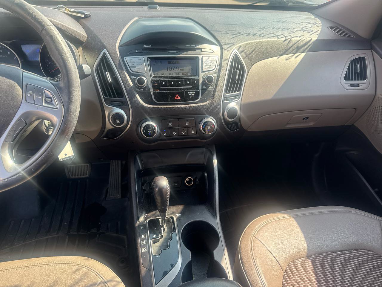 Used 2011 Hyundai Tucson GLS FWD image 10