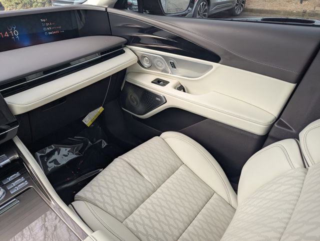 New 2026 Lincoln Nautilus Black Label image 15