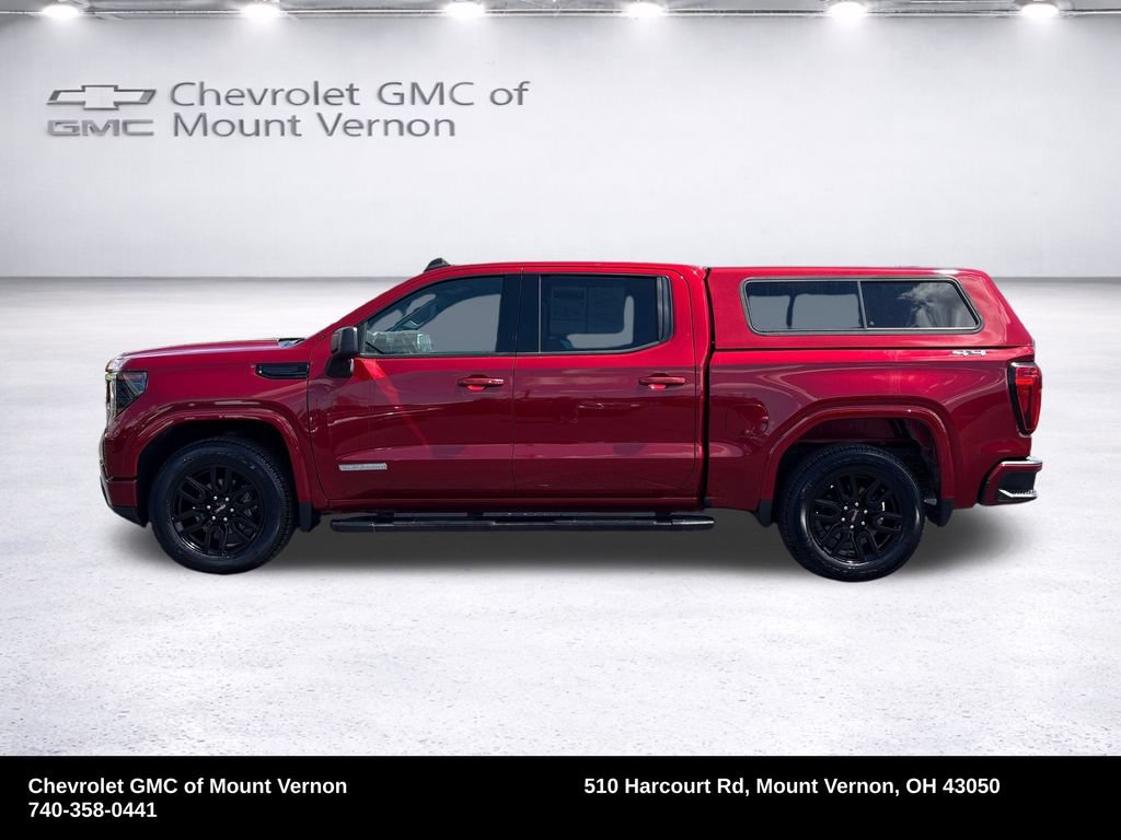 Used 2022 GMC Sierra 1500 Elevation w/ LPO, Elevation Black Package AWD/4WD image 4