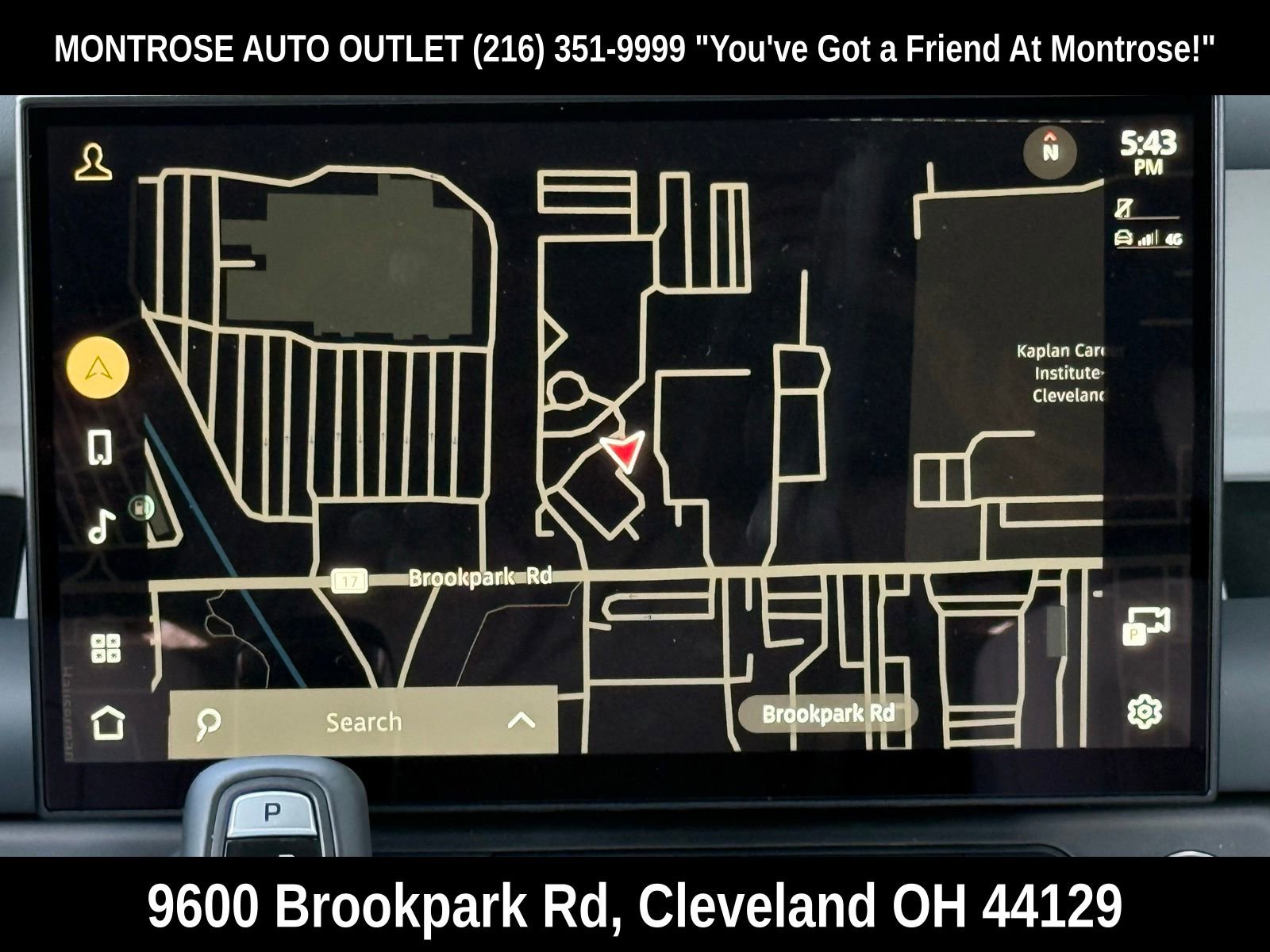 New 2026 Land Rover Defender 110 X-Dynamic SE image 21