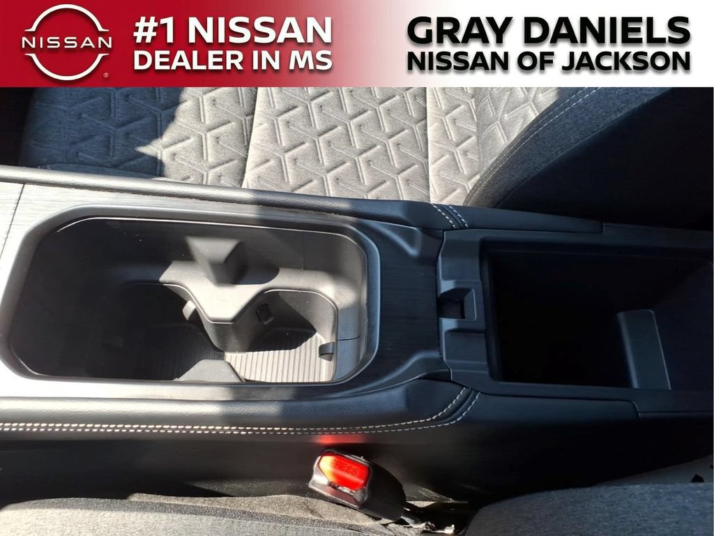 Certified 2025 Nissan Kicks SV AWD/4WD image 21