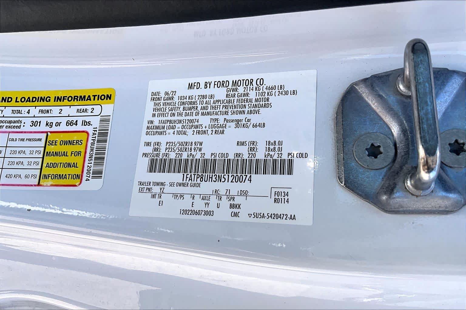 Used 2022 Ford Mustang Premium RWD image 29